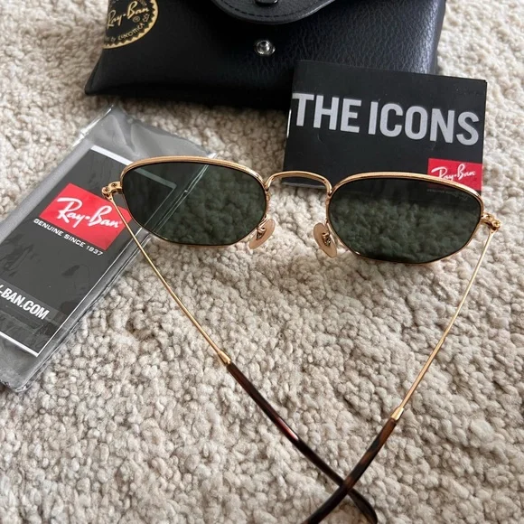 Ray-Ban Gold Frame Sunglasses with Dark Lenses - Picture 3 of 3